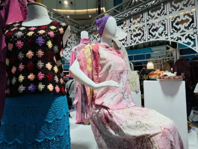 Wednesday, October 22, 2025 Mr. Phonthep Ruairin, Phuket Chamber of Commerce Director Attended the opening ceremony of _Lampang Roadshow to Andaman_ (11)