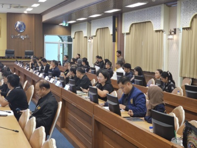 Meeting with the regulator and the private sector to solve the problem of the Phuket control panel.2