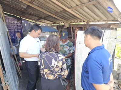 Visited the Saphan Hin village community area In Phuket Municipality To inspect and improve the bathroom Ready to change sanitary ware for the elderly2