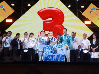Attend the opening ceremony “Color of the Wind Phuket Kite Festival 2026662751076_34623613820616133_6344556326696404626_n